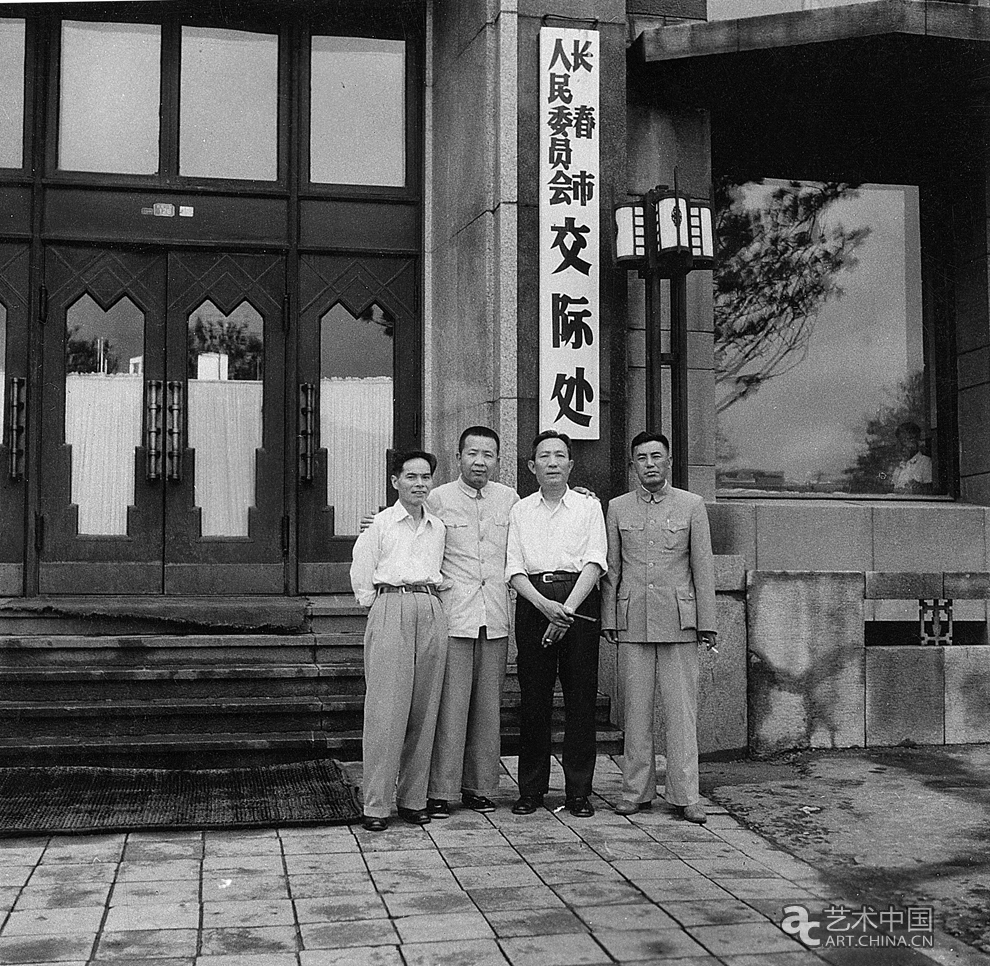 傅抱石 傅抱石藝術展 炎黃藝術館 民生銀行 江蘇國畫院 現代中國畫 開拓者 中國美術 大家 南京博物院