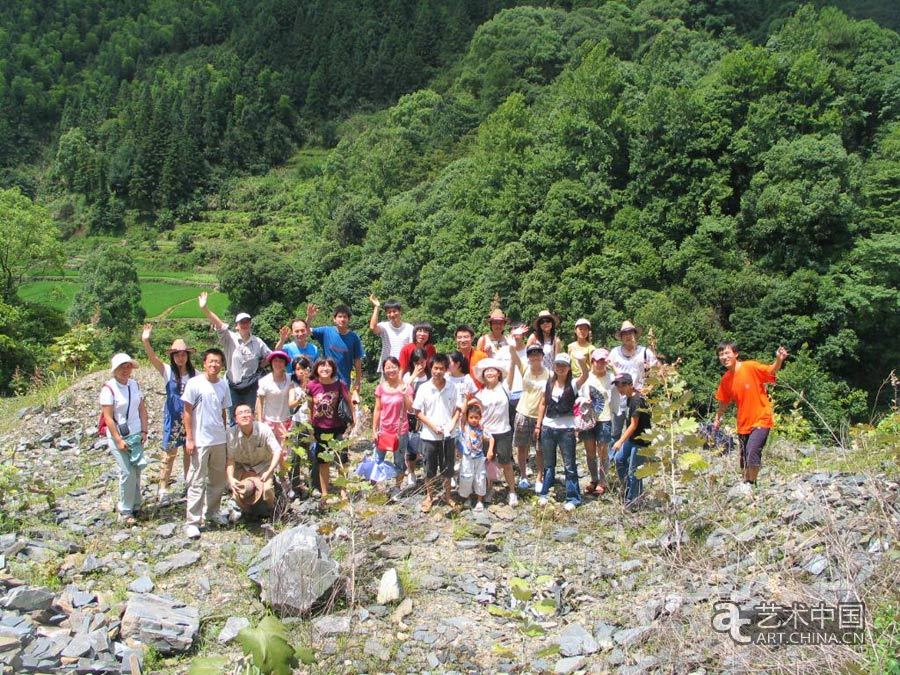 2008年夏，楊陽、陳岸瑛帶學(xué)生赴江西、安徽考察