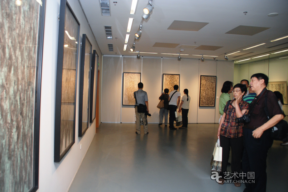 墨曉蒼茫——宿利群繪畫作品展,墨曉蒼茫,宿利群,繪畫,作品展,宿利群藝術(shù),宿利群作品,宿利群展覽,宿利群個展,中國現(xiàn)代文學館,中國,現(xiàn)代,文學館,何桂彥