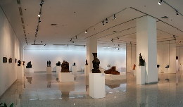 “回顧與展望——湖北雕塑藝術(shù)展”展廳實(shí)拍