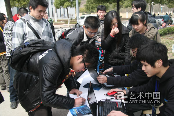 “Rock The Web！網(wǎng)羅新聲代”南京郵電大學(xué)報(bào)名現(xiàn)場(chǎng)