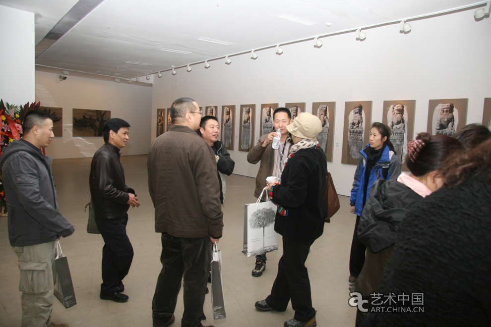 張占山展覽現(xiàn)場,張占山,張占山藝術(shù),張占山作品,張占山官網(wǎng),張占山網(wǎng)站,張占山藝術(shù)品,張占山介紹,張占山采訪,張占山視頻,藝術(shù)家張占山,油畫家張占山,張占山油畫